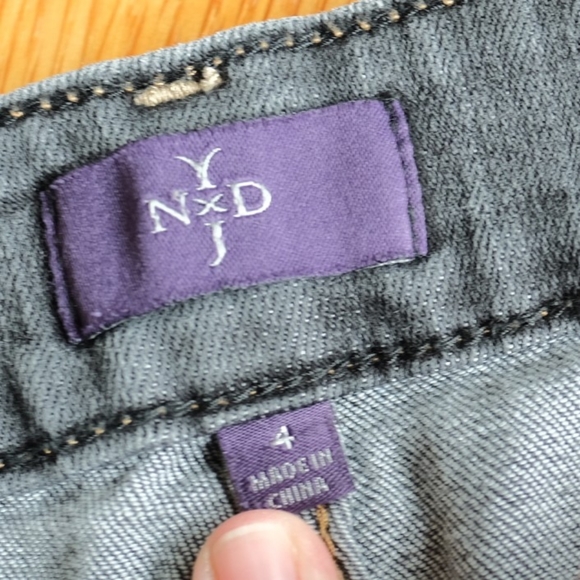 NYDJ Lift Tuck Skinny Jeans, Size 4 - Picture 4 of 6